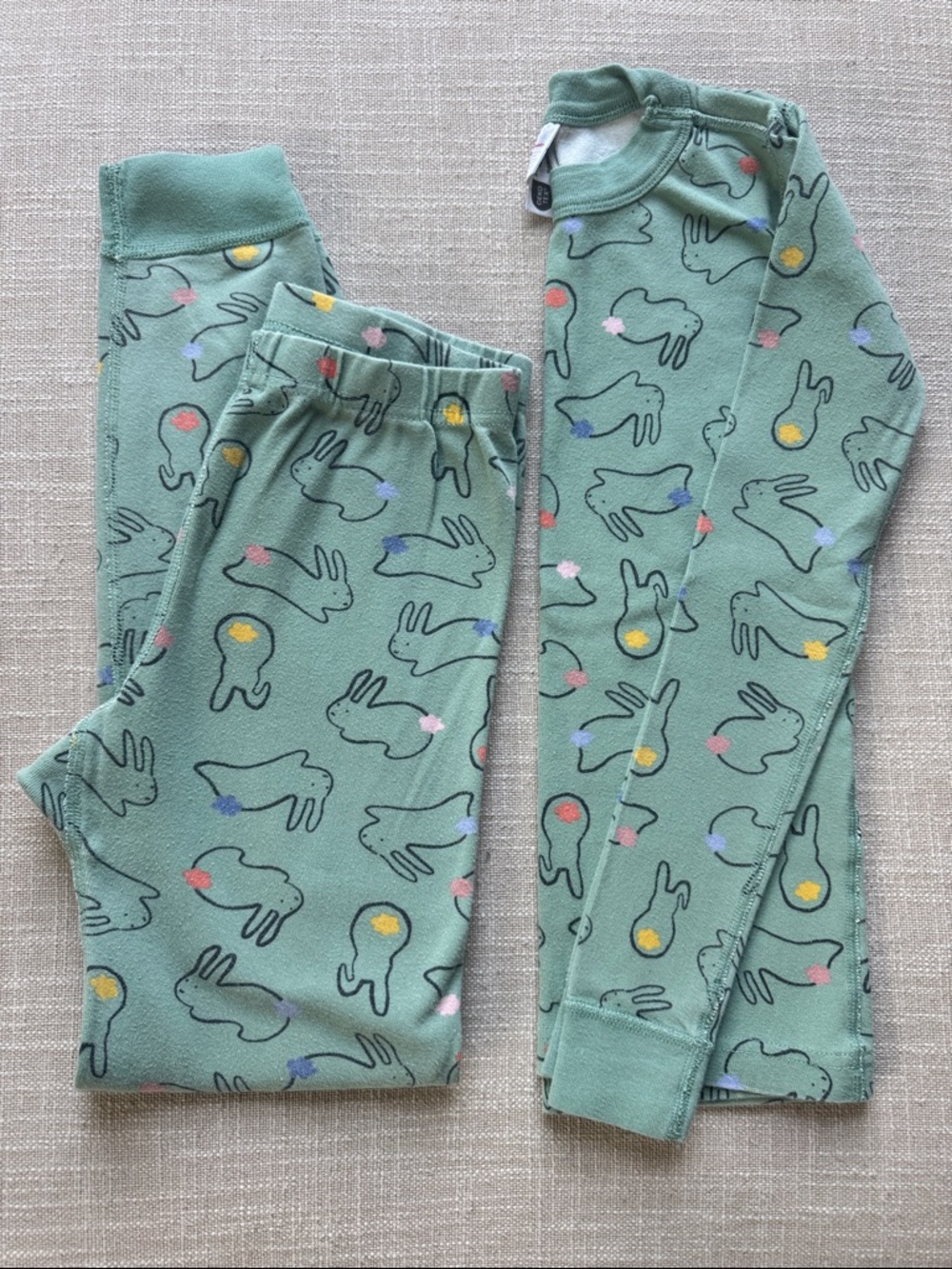 Hanna Andersson Green Bunny Print Long Sleeve and Pant Pajama Set